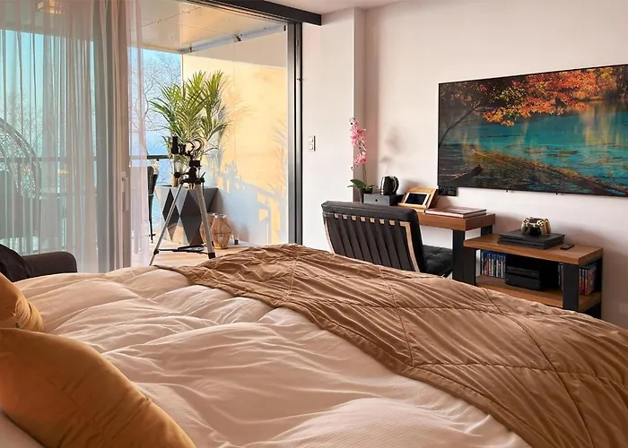 Sea View Moss Vip アパート